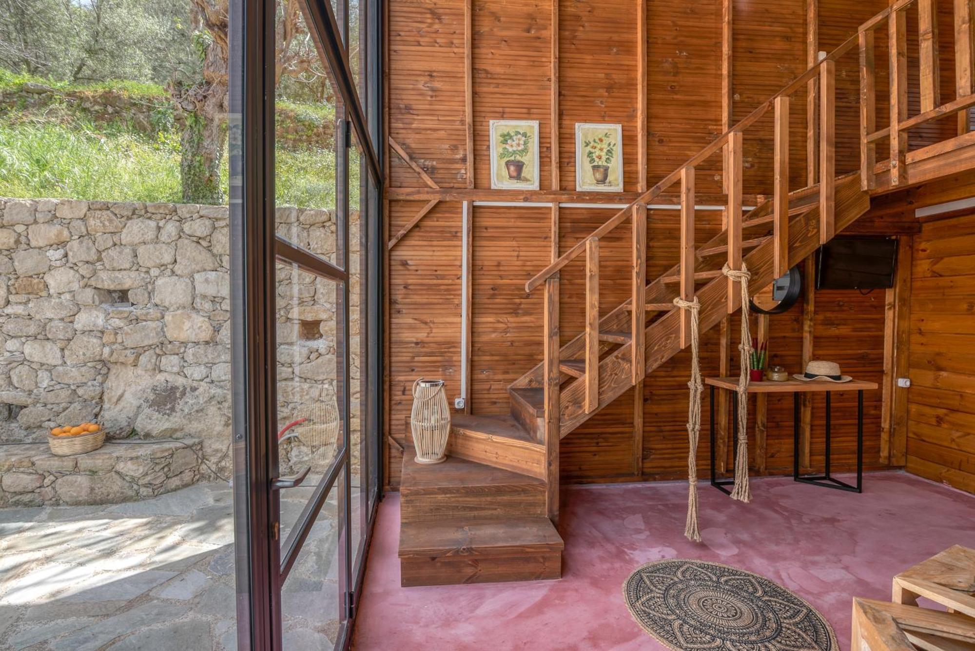Шале Wooden House *
