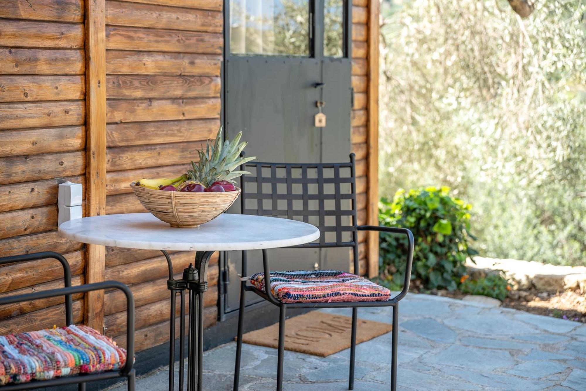 Wooden House בקתה