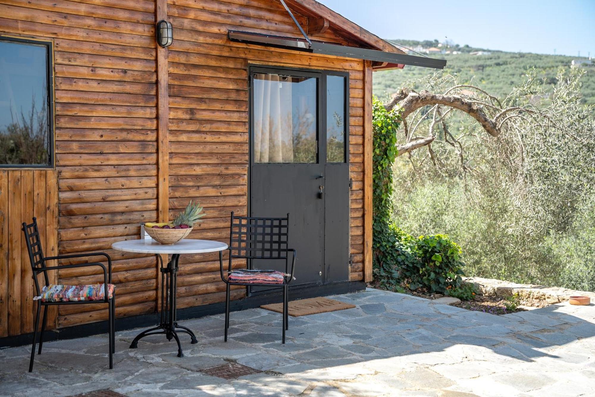 Wooden House בקתה